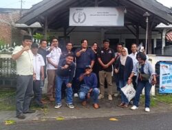 Ketua DPW IWOI Jateng Serahkan SK Pengurus DPD Purworejo