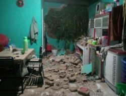 Longsor Terjang Rumah Warga di Garut, Kerugian Capai Rp15 Juta