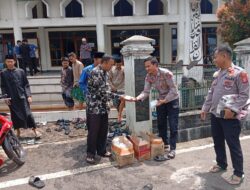 Wujudkan Kepedulian, Polsek Bungbulang Gelar Aksi “Jumat Berkah” di Masjid Al-Hidayah