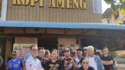 WOW! Gitaris Boomerang Ngopi Santai di Belakang Padang, Warga Langsung Heboh