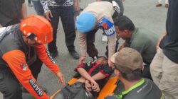 Mahasiswa Tak Sadarkan Diri Saat Aksi di DPRD, Tim Medis Gabungan Sigap Lakukan Penanganan