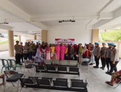 Aksi Sosial Polwan Bid Propam Polda Kaltim Bersama Bhayangkari Bantu Warga Sepinggan Baru