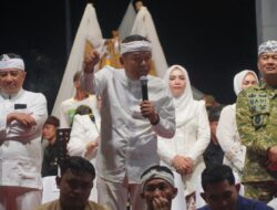 Warga Garut Padati Kirab Mahkota Binokasih, Perayaan Milangkala Tatar Sunda Berlangsung Meriah