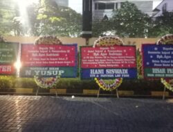 Papan Bunga Hiasi Kantor Kemenimipas RI, Polemik KITAS WN Korea Tuai Reaksi Publik