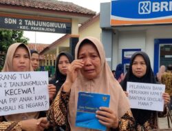 Pihak Bank BRI Bungbulang Dipertanyakan, Diduga Dana PIP Siswa SDN 2 Tanjungmulya Kembali ke Negara, Orang Tua KecewaDisebut Kembali ke Negara, Orang Tua Kecewa ke Pihak Bank