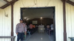 Polsek Muara Bengkal Kawal Ibadah Minggu di Gereja Oikumene Batu Timbau
