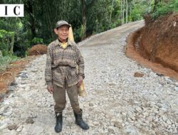 Usia 75 Tahun, Pengrajin Gula Aren Bapak Ade Sangat Terbantu dengan Adanya Akses Jalan Baru TMMD ke-128