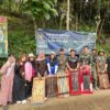 Keceriaan Satgas TMMD Bersama Warga Nikmati Wahana Lolorian di Sela Istirahat Siang