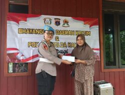 Polwan dan Bhayangkari Daerah Kaltim Berbagi, Salurkan Bantuan Sosial kepada Pekerja Karet di Lamaru