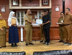 Cetak Prestasi Gemilang Tingkat Nasional, Pelajar Berprestasi TKA 2026 Terima Penghargaan dari PWI Batam