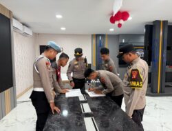 Pawas Polres Kutim Lakukan Monitoring Penjagaan Mako dan Pengecekan Layanan Command Center 110