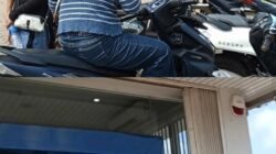 Sejumlah Orang Tua dan Siswa Cairkan Bantuan PIP di Bank BRI Betung
