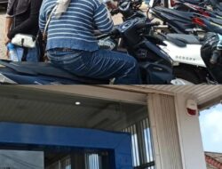 Sejumlah Orang Tua dan Siswa Cairkan Bantuan PIP di Bank BRI Betung