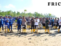Peringati Hari Bhayangkara ke-80, Polda Kaltim Tanam 5.000 Bibit Mangrove di Pantai Lamaru