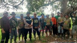 Hut Bhayangkara Ke-80 Polsek Tomo dan  Kelompok Tani Rangkasjaya Cipeles Tomo Basmi 21 Ekor Hama Tikus di Lahan 7 HA 