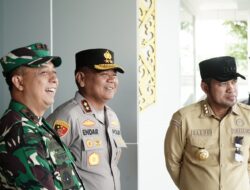 Kapolda Kaltim Sambut Kedatangan Kepala BIN RI di Bandara SAMS Sepinggan, Perkuat Sinergi Keamanan Daerah