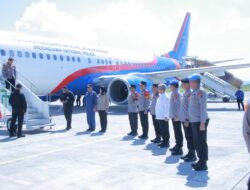 Kapolda NTB Sambut Kedatangan Kapolri di Lombok, Polda Siagakan Pengamanan Maksimal Kunjungan VVIP