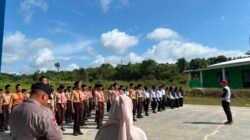 Polsek Sangatta Utara Tanamkan Kesadaran Hukum kepada Pelajar melalui MPLS Ramah di SMP Islam An Nahdliyah Mambaul Ulum