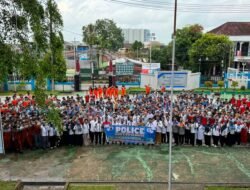 Ditlantas Polda Kaltim Edukasi Pelajar SMK Pangeran Balikpapan Tentang Keselamatan Berlalu Lintas Melalui Program Police Goes To School