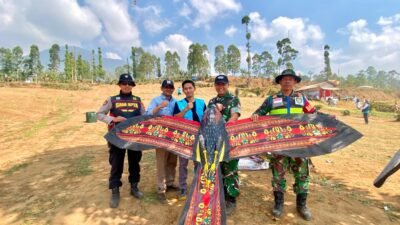 Ribuan Pengunjung Nikmati Garut International Kite Festival 2026, Polisi Pastikan Situasi Tetap Kondusif