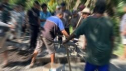 Swadaya Warga RW 05 Kampung Panyeredan Perbaiki Jalan Gang Penghubung Antar Kampung