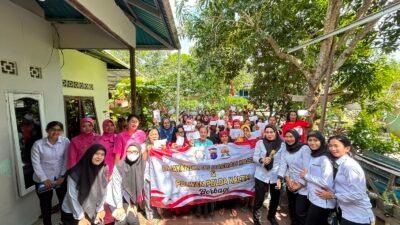 Polwan Ditresnarkoba dan Bhayangkari Kaltim Berbagi, Salurkan Bantuan kepada Warga di Sepinggan Baru