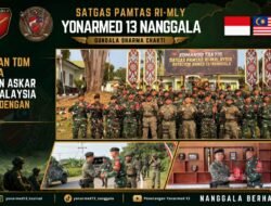 Pererat Tali Silaturahmi dan Sinergitas di Tapal Batas, Satgas Yonarmed 13/Nanggala Terima Kunjungan Persahabatan dari 11 Rejimen Askar Melayu Diraja Malaysia