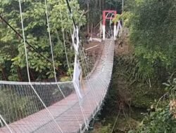 TALI SLING PENAHAN PUTUS, TNI AD UNGKAP PENYEBAB JEMBATAN GANTUNG PONGPET TERJUN BEBASKAN WARGA DAN ROMBONGAN BUPATI