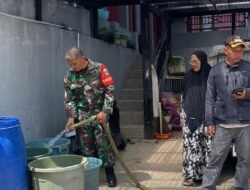 Warga Kesulitan Air, Kodim 0610/Sumedang Bantu Warga Hadapi Cuaca Ekstrem