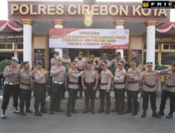 Kapolres Cirebon Kota Apresiasi Pengabdian Dua Personel dalam Upacara Kenaikan Pangkat
