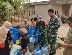 Krisis Air di Sukamantri, TNI Bergerak Cepat Penuhi Kebutuhan Warga