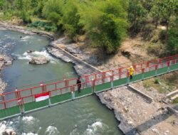 Jembatan Perintis Garuda Dibangun TNI dan Warga, Akses Wado Kini Makin Terbuka