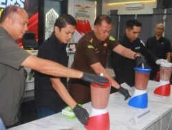 Polresta Samarinda Musnahkan 1,9 Kg Sabu dan 1.022 Pil Ekstasi