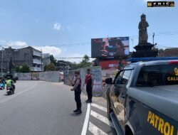Siang Bolong Polisi Turun Tangan! Pertokoan Emas Suci Disambangi, Parkir dan Potensi C3 Diawasi Ketat