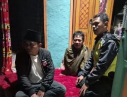 Rumah Panggung di Banjarwangi Terbakar, Polisi dan Warga Bergerak Cepat Padamkan Api