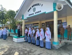 Wakapolres Aceh Singkil Pimpin Upacara POLIDIK di SMA Negeri 1 Singkil Utara, Edukasi Pelajar tentang Bahaya Narkoba dan Kenakalan Remaja