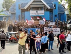 Peringati Hari Sumpah Pemuda, KNPI dan Ormas Laskar The Iwan Gelar Aksi Demo di Depan Ramayana Pettarani, Tuntut Copot Intel Polda Sulsel dan Menpora